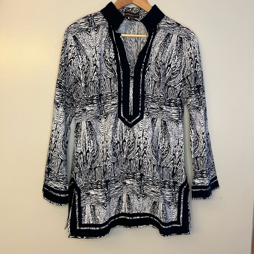 Dana Buchman Black and White Graphic Tunic with Mandarin Collar